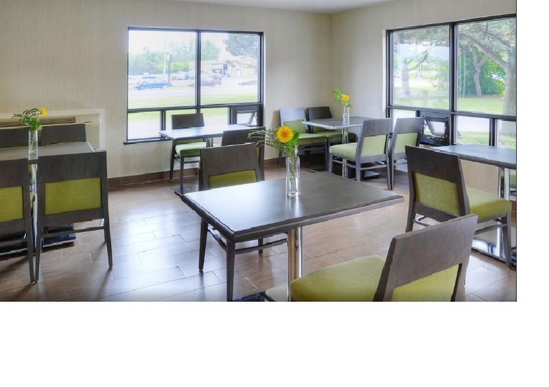 Ramada By Wyndham Kingston Motel Kültér fotó