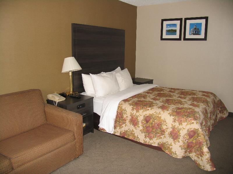 Ramada By Wyndham Kingston Motel Kültér fotó